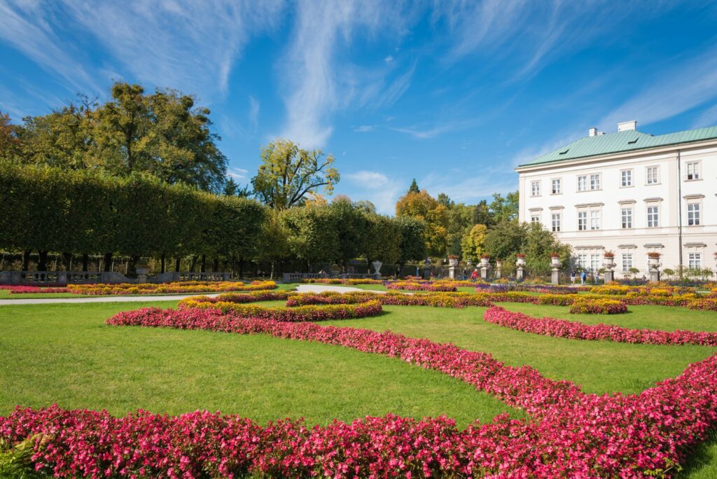 ザルツブルクの美しい庭園のイメージ