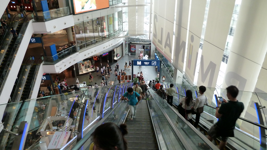 バンコク中心部のショッピングモール「ターミナル21」