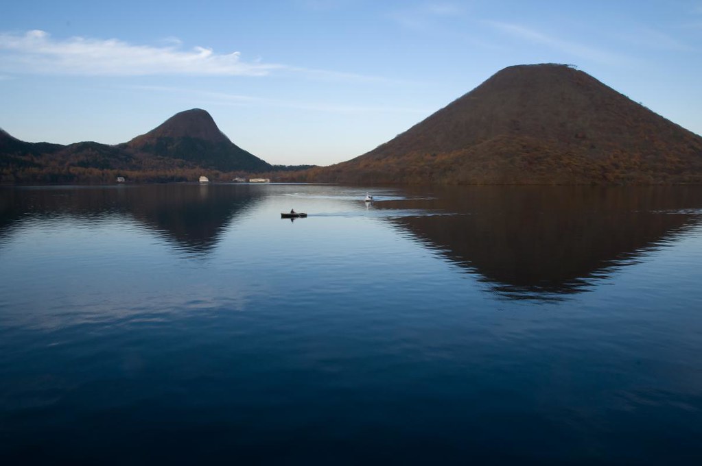 群馬県の美しい湖「榛名湖」