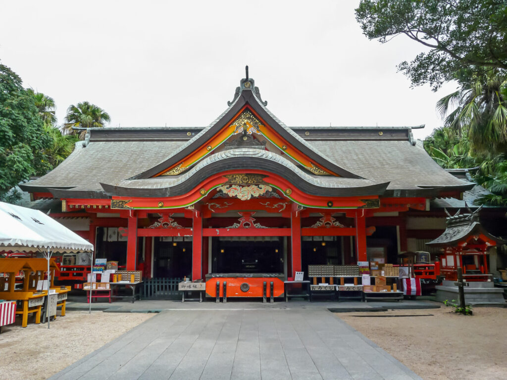 海に囲まれた神秘的な雰囲気が魅力な宮崎青島神社