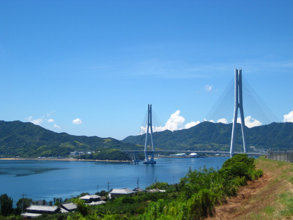 晴れた日のしまなみ海道は絶景