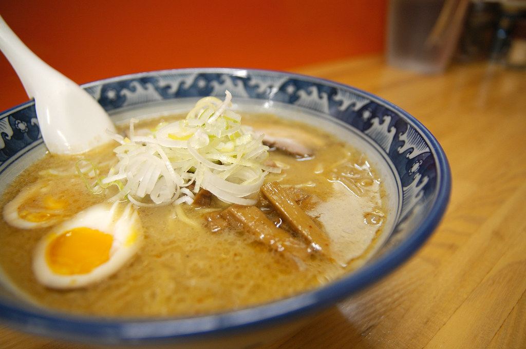 札幌観光で味わいたい名物の1つ「札幌ラーメン」