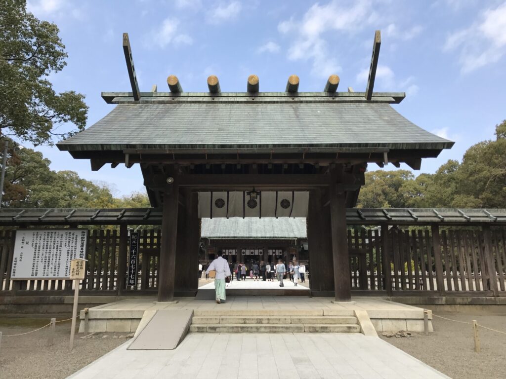 日帰りで訪れたい宮崎の王道観光スポット「宮崎神宮」