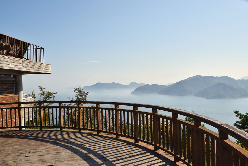 瀬戸内海の美しい景色を一望できる高見山展望台