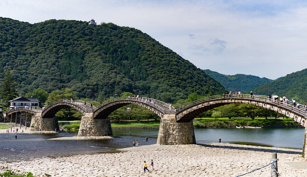 山口県の写真映えスポット「錦帯橋」