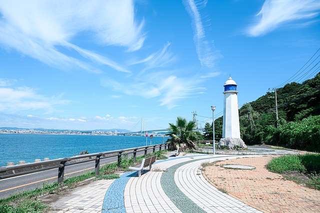 対策KW「明石海峡と江崎灯台」（yhp511によるPixabayからの画像）