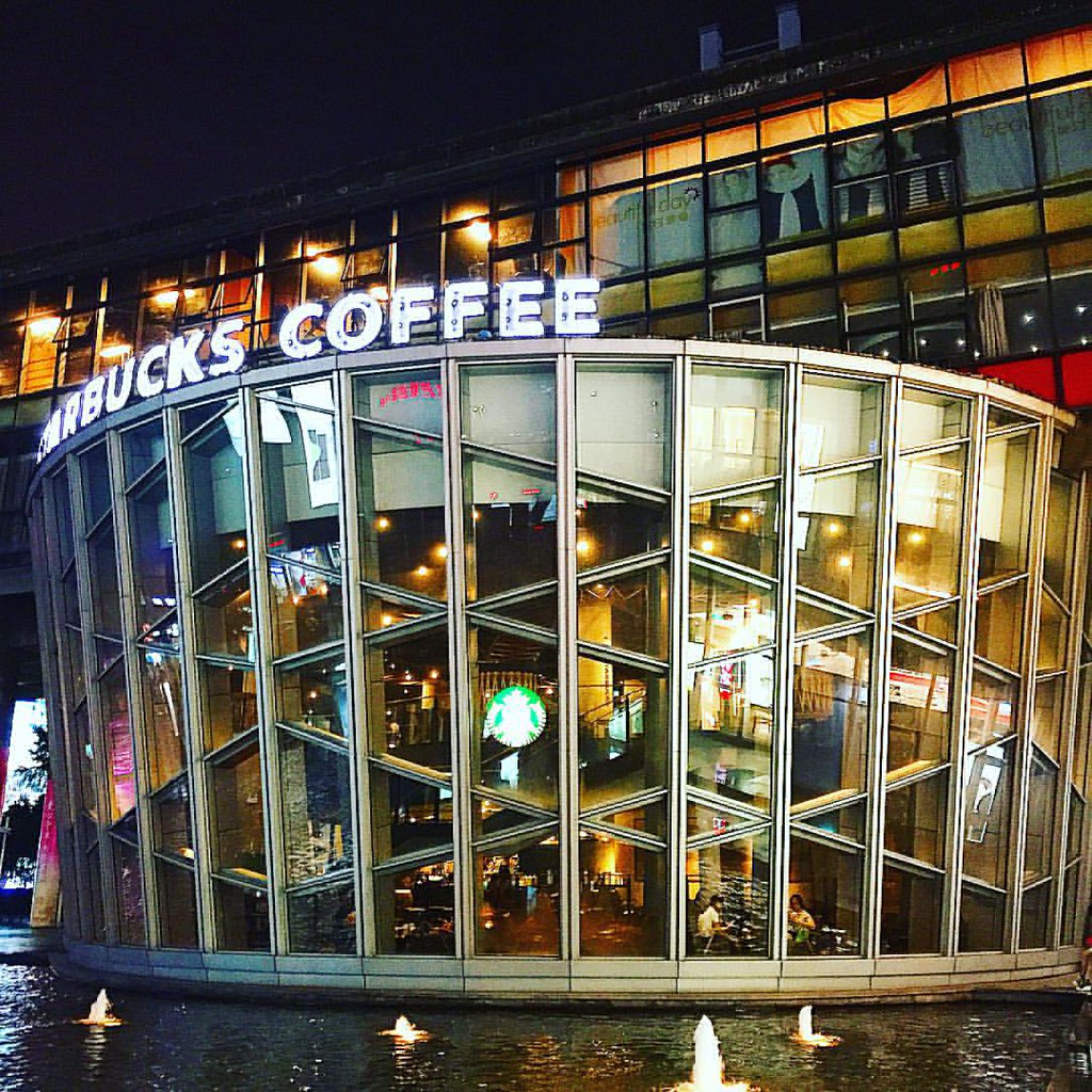 香港で特別なコーヒー体験を提供するカフェ