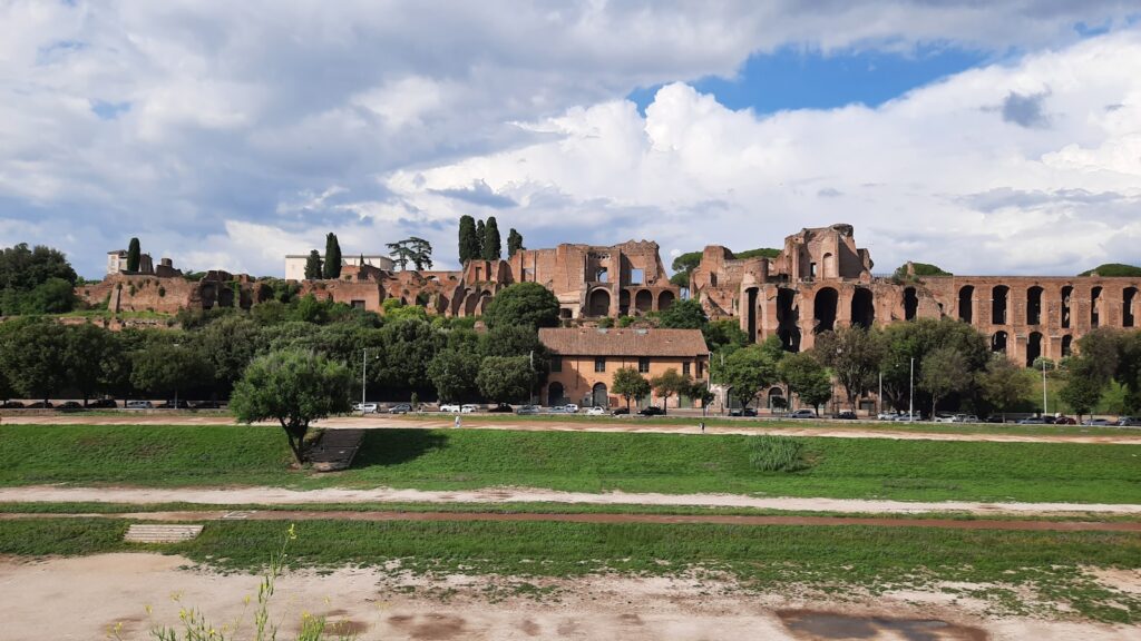 古代ローマの歴史に触れる競技場チルコマッシモ