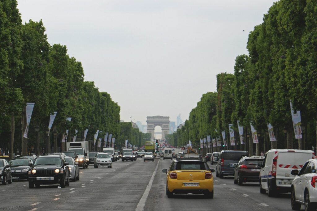 フランスの道路のイメージ