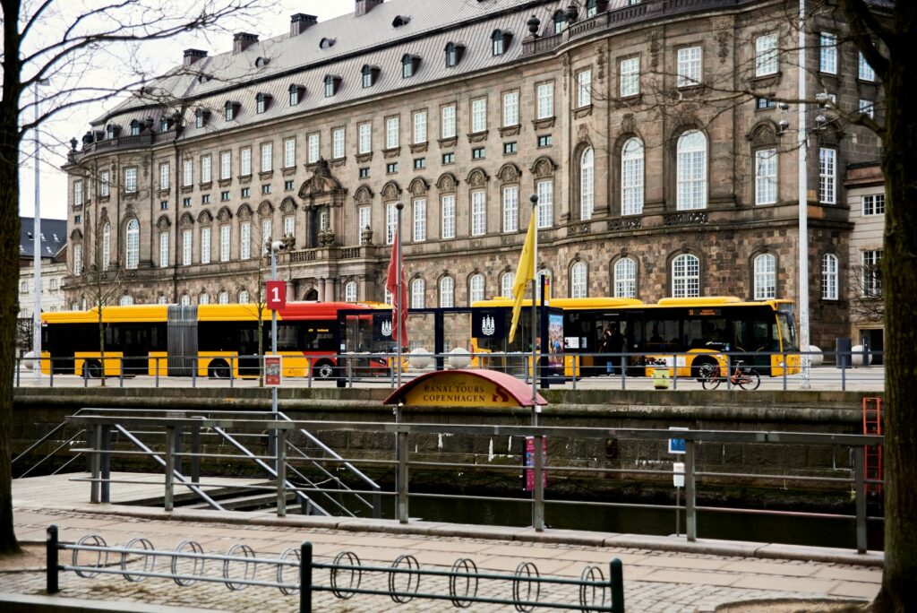 コペンハーゲン観光で使う地下鉄とバス