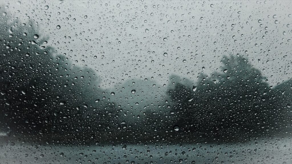 雨の日のイメージ画像