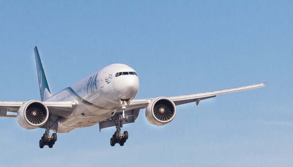 ユトレヒトに向かう飛行機のイメージ