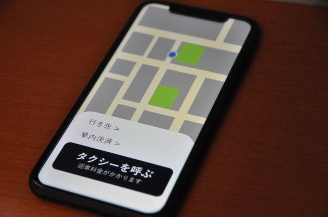 配車アプリ (Uber, Lyft) の利用方法