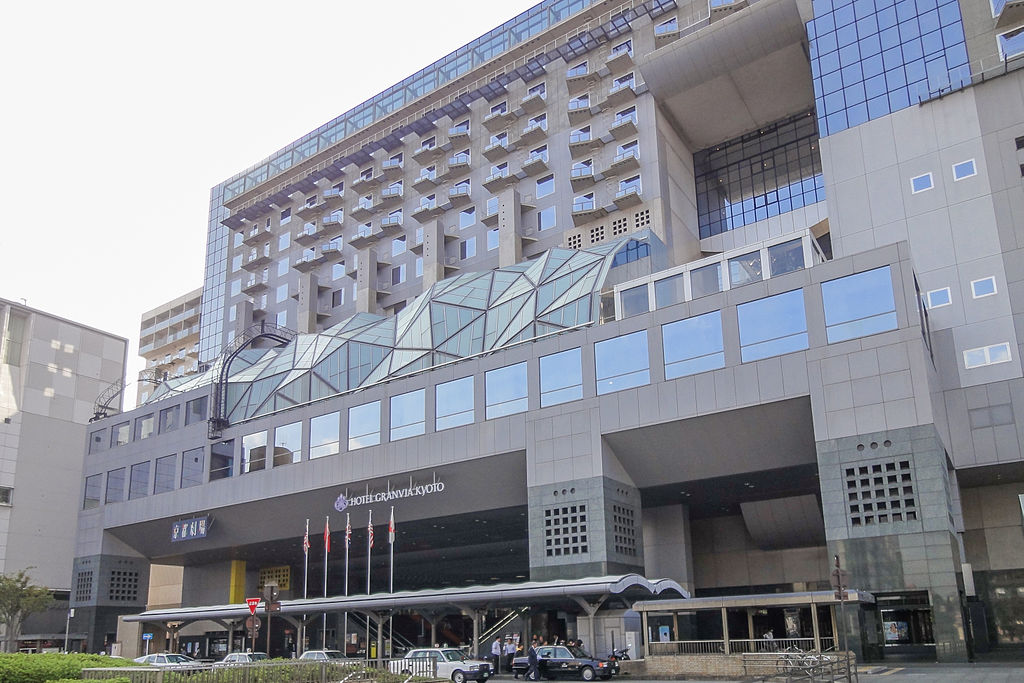 「ホテルグランヴィア京都」は、JR京都駅直結で、観光地への移動もスムーズです