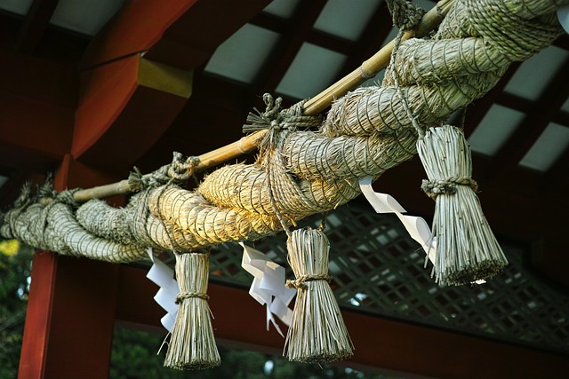 香川県の高屋神社は天空の鳥居が有名