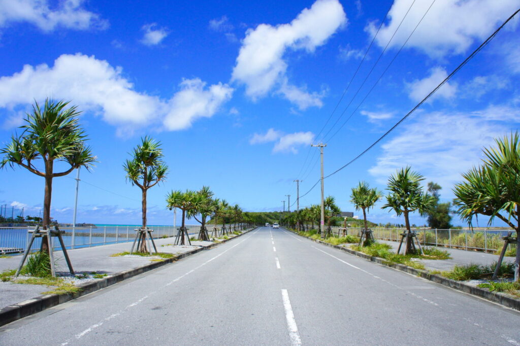 瀬長島海中道路