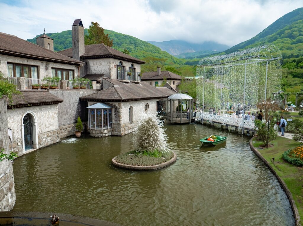 箱根ガラスの森美術館