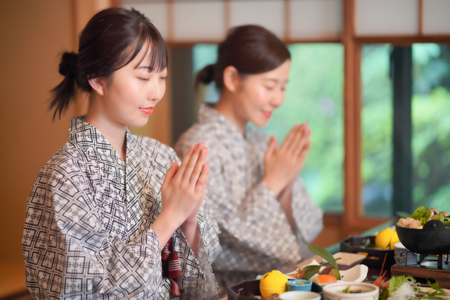 旅館の食事のイメージ