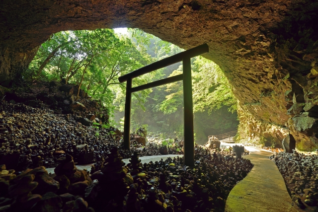 宮崎県高千穂町に位置する神秘的な神社・天岩戸神社