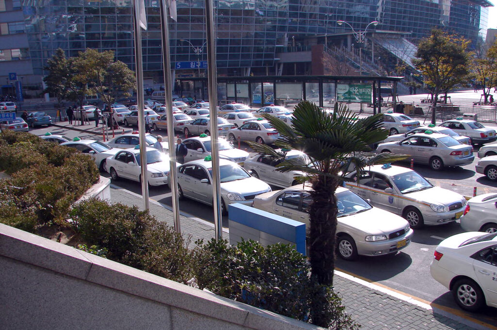 釜山の街とタクシー