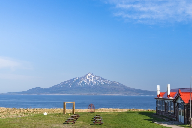 礼文島の北のカナリアパークからの利尻富士