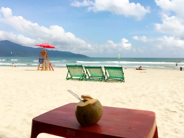 ベトナムダナンのビーチ風景