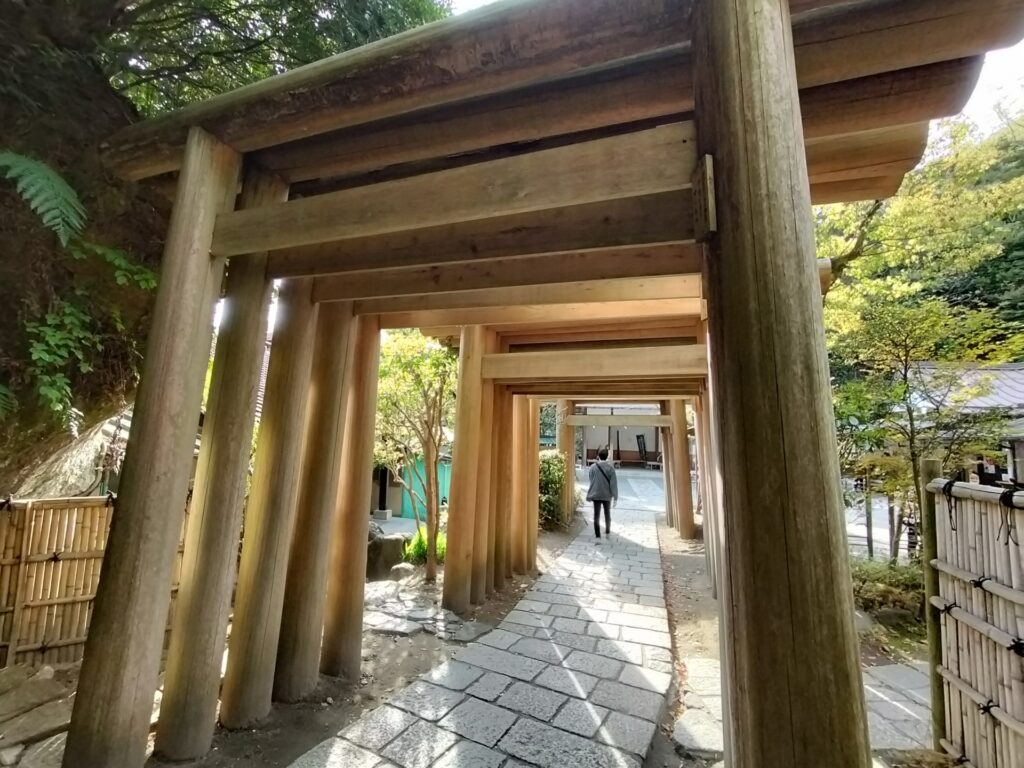 鎌倉の銭洗弁財天宇賀福神社