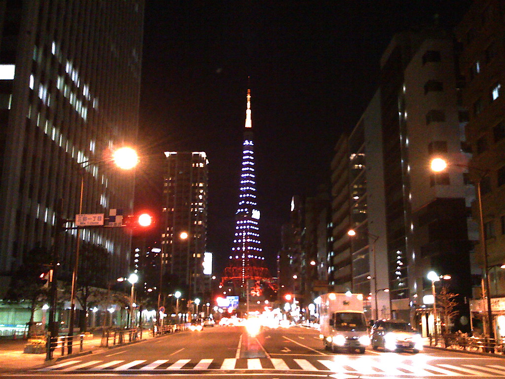 ライトアップされた東京タワー