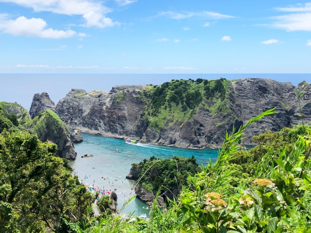 秘境の雰囲気を味わえる静岡南伊豆のヒリゾ浜