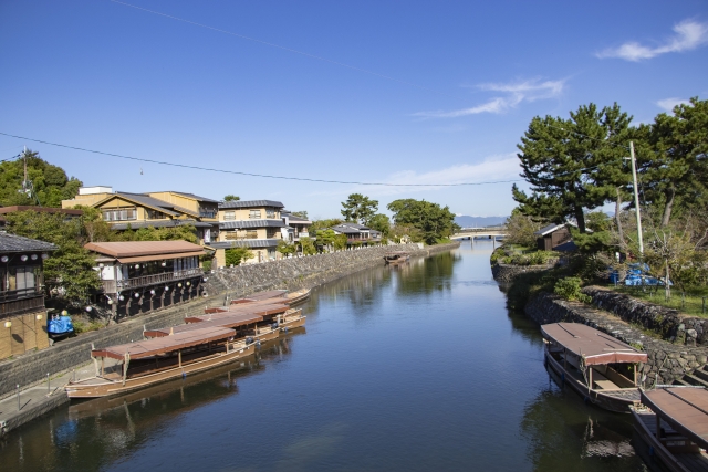 京都宇治川は川沿い散策にもおすすめ