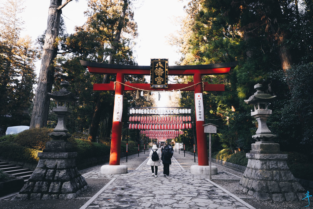 初詣には一層の賑わいを見せる大崎八幡宮