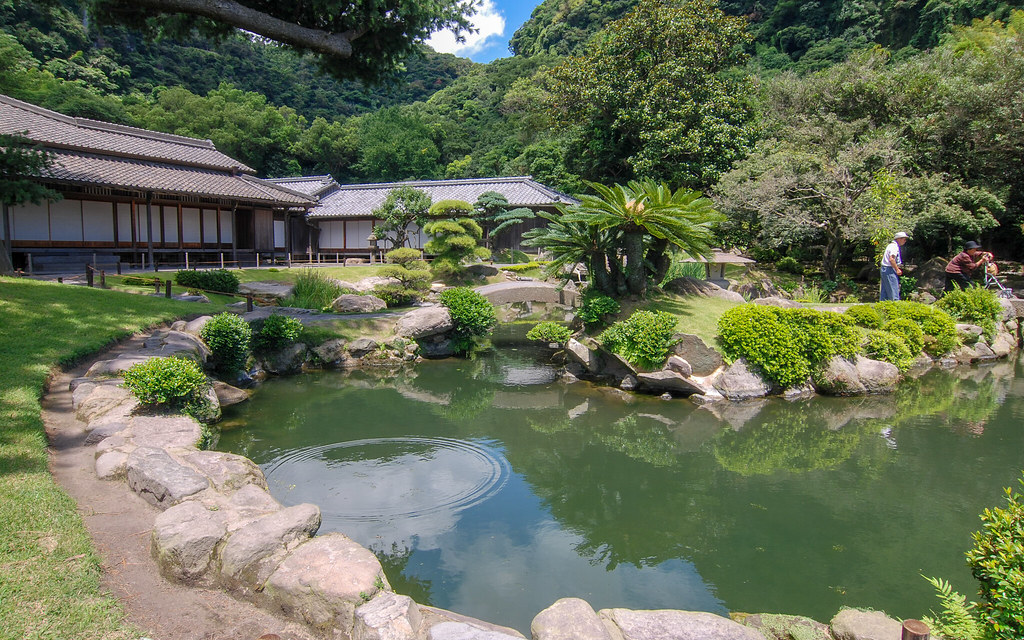 美しい庭園と歴史的な建物が魅力の仙巌園