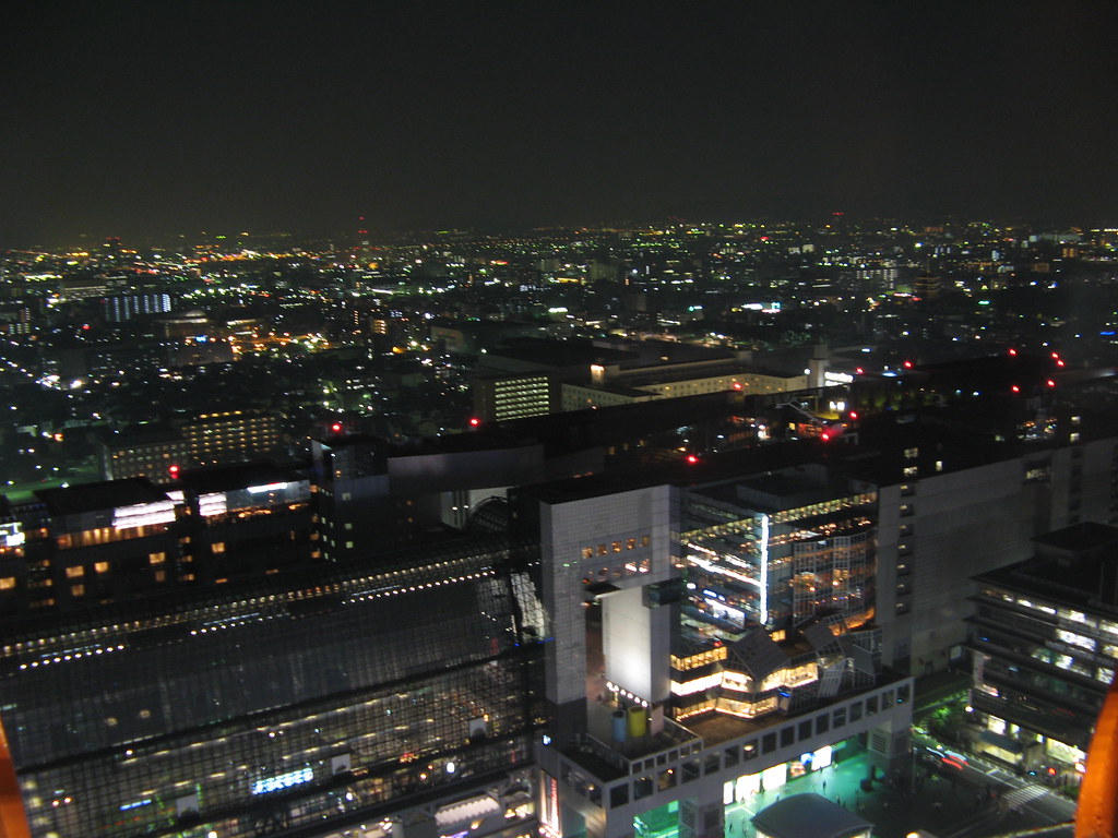 地上100メートルの高さから京都市内を一望