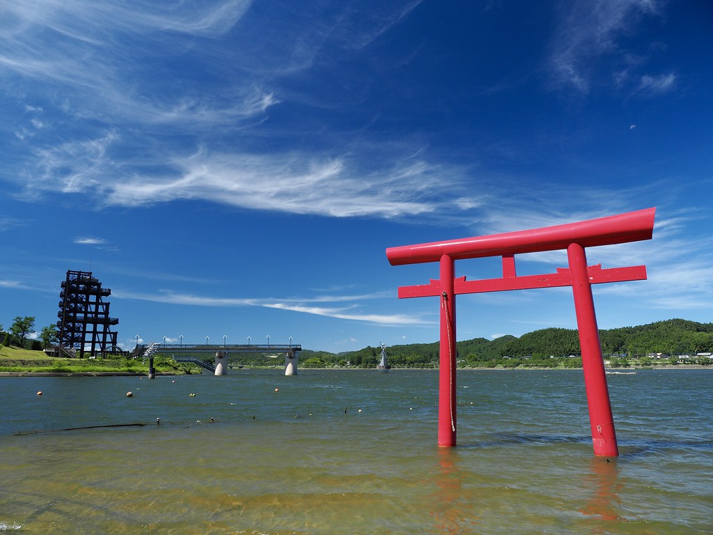 高滝湖は、千葉県市原市に位置する美しい湖