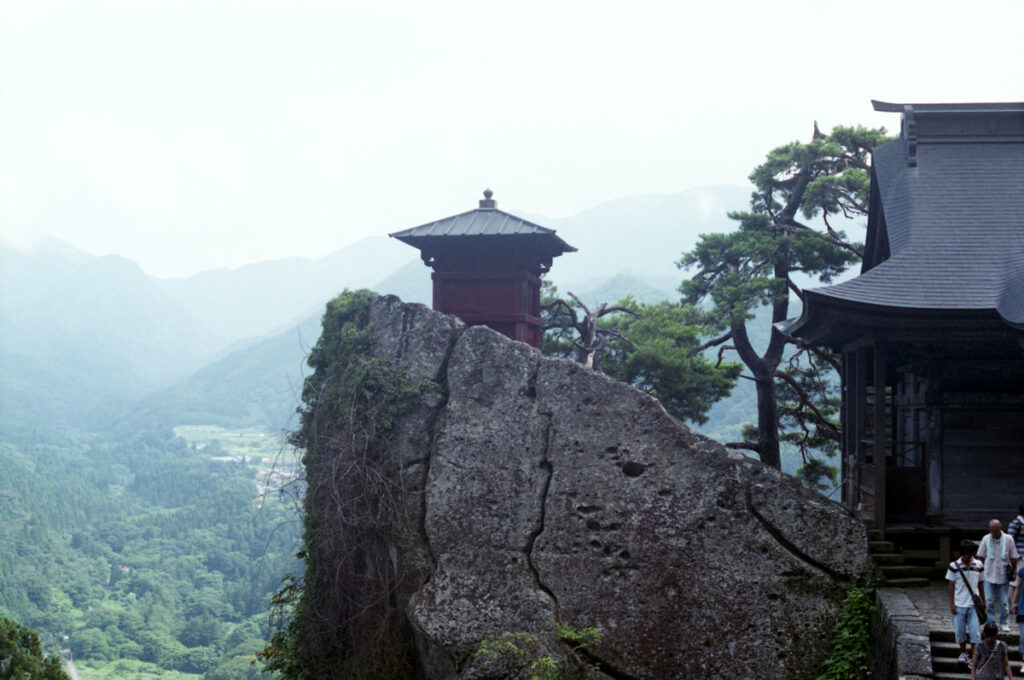 山形市に位置する歴史あるお寺・立石寺