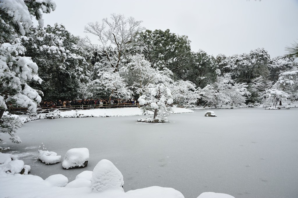 金閣寺の雪景色　京都