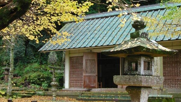 西伊豆の歴史と文化を感じる伊那下神社