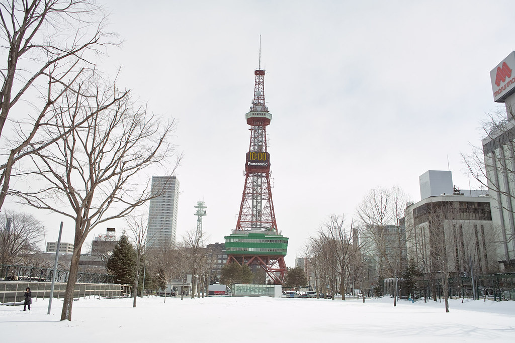 大通公園の1丁目にあるさっぽろテレビ塔