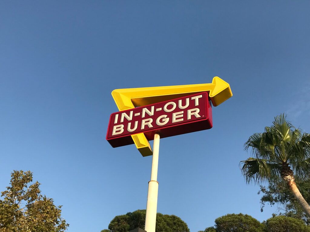 サンフランシスコで人気のハンバーガーチェーン「In-n-Out Burger 」