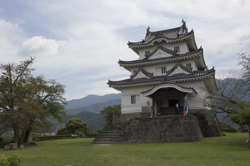 伊達家の居城として知られる宇和島城