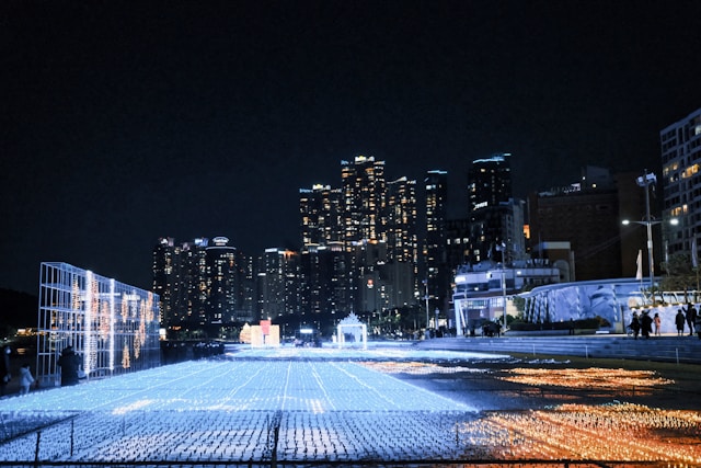 釜山の夜の街並みの風景