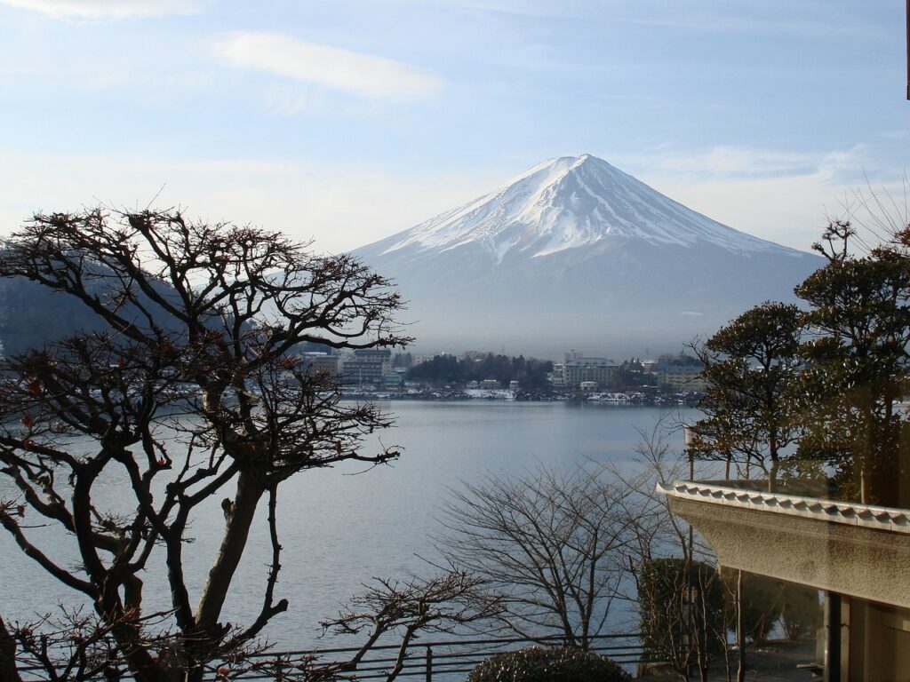 富士山を望む宿泊施設のイメージ