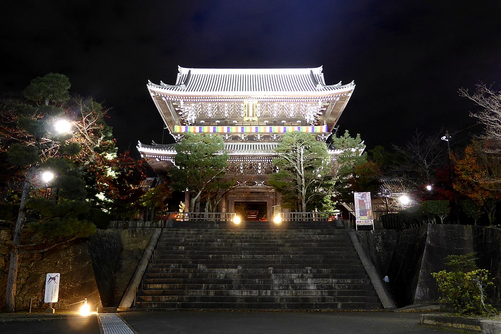 夜の金戒光明寺