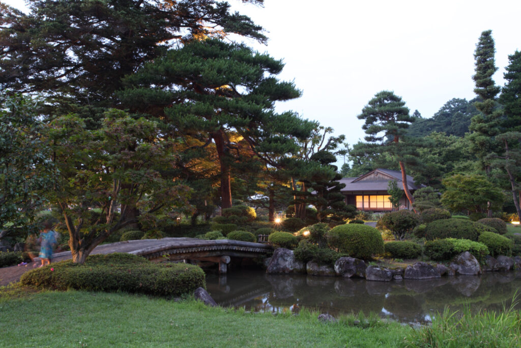 日本庭園が美しい藤田記念公園