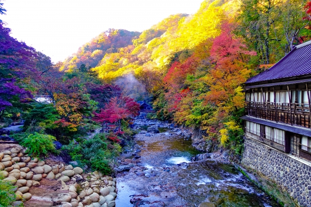 紅葉が美しい宝川温泉