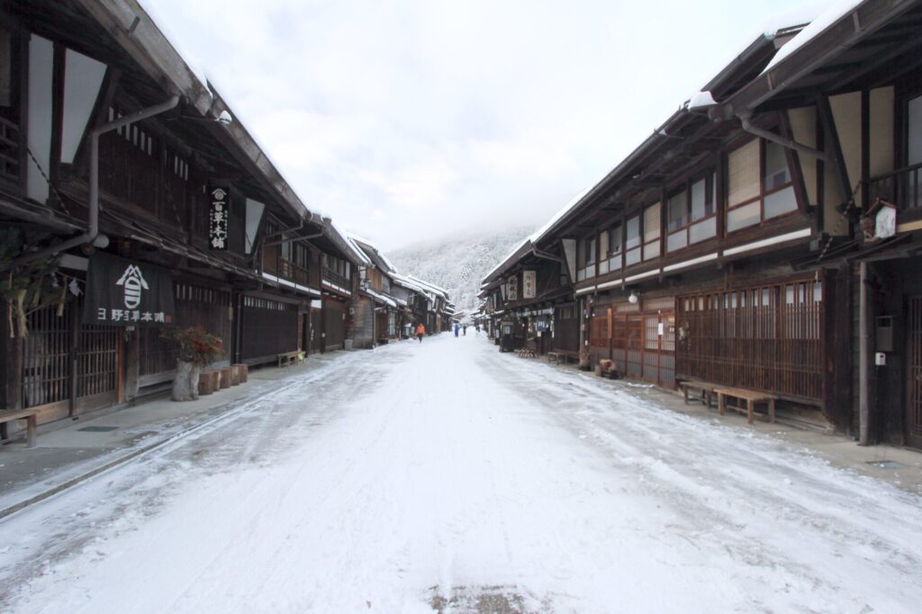 江戸時代の風情を感じながら奈良井宿を散策