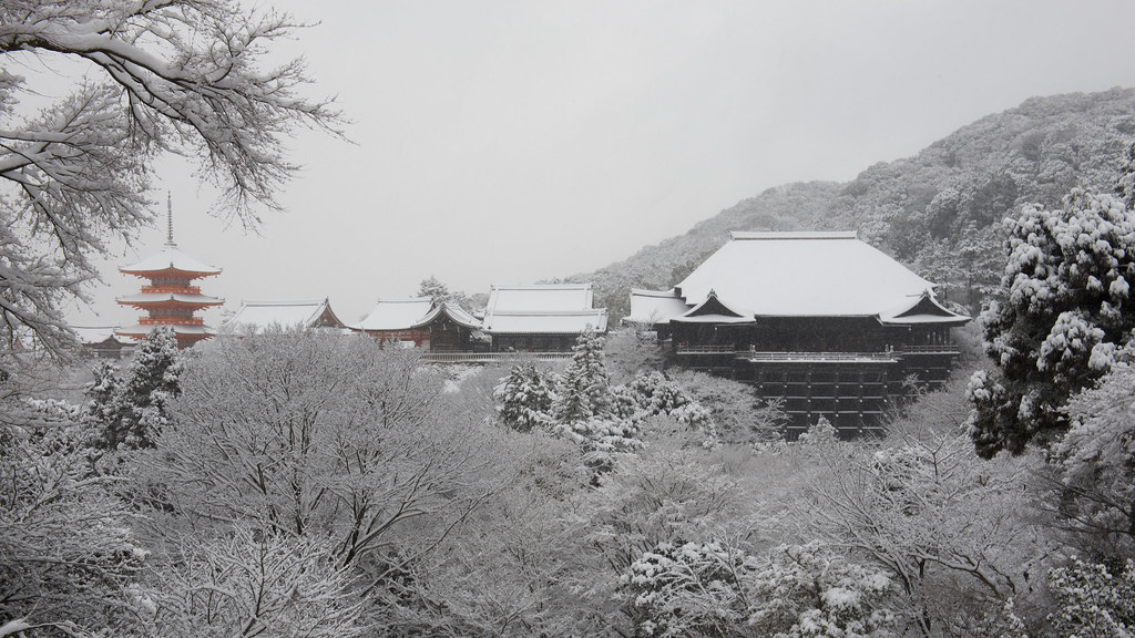 一面銀世界の清水寺