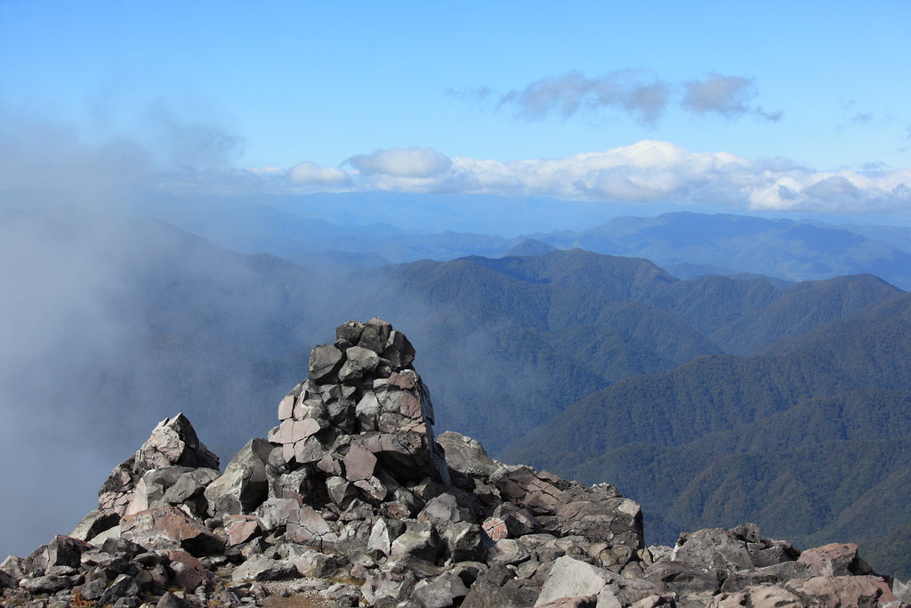 那須連山の主峰・茶臼岳