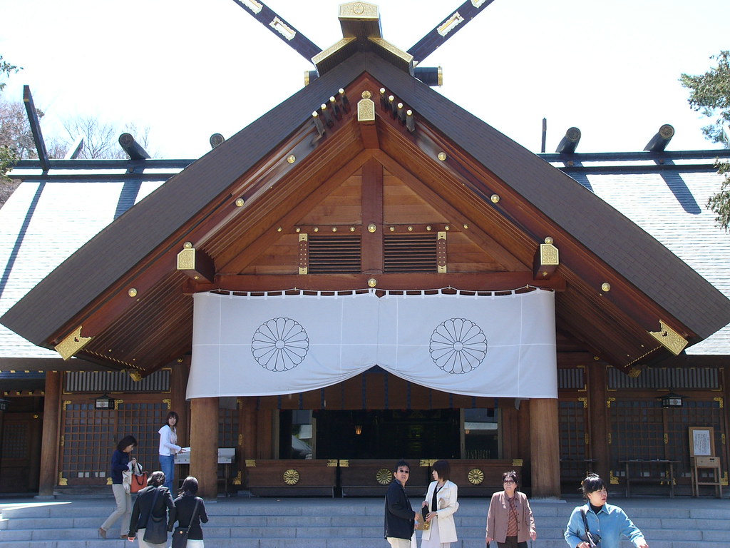 札幌観光で行く11月の北海道神宮