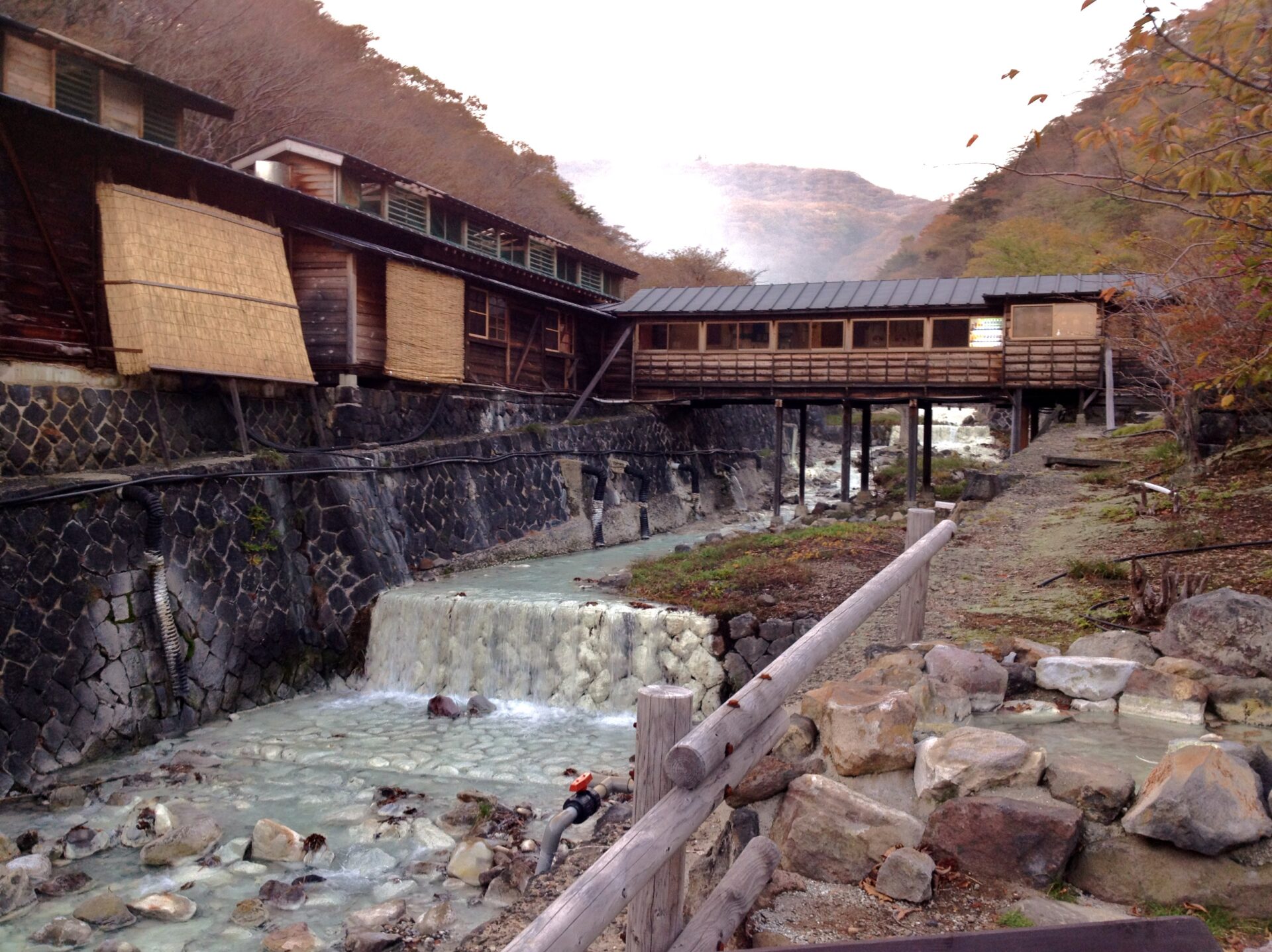 栃木県那須高原に位置する温泉地、那須温泉・鹿の湯